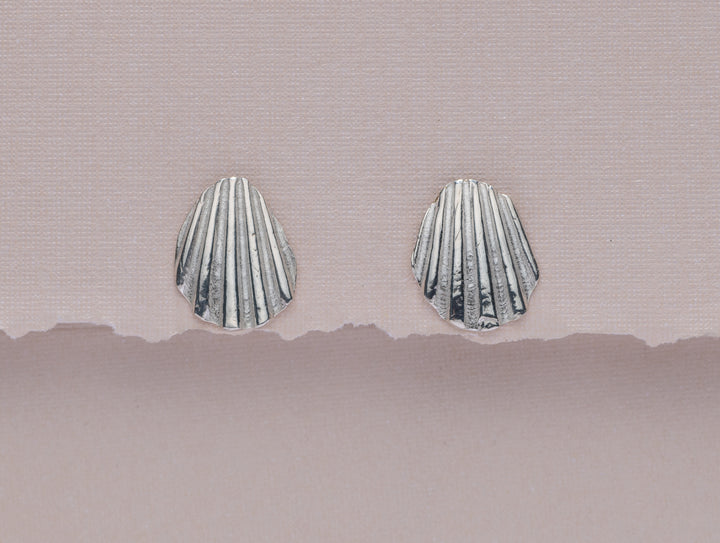 Scallop Silver Earrings | Small