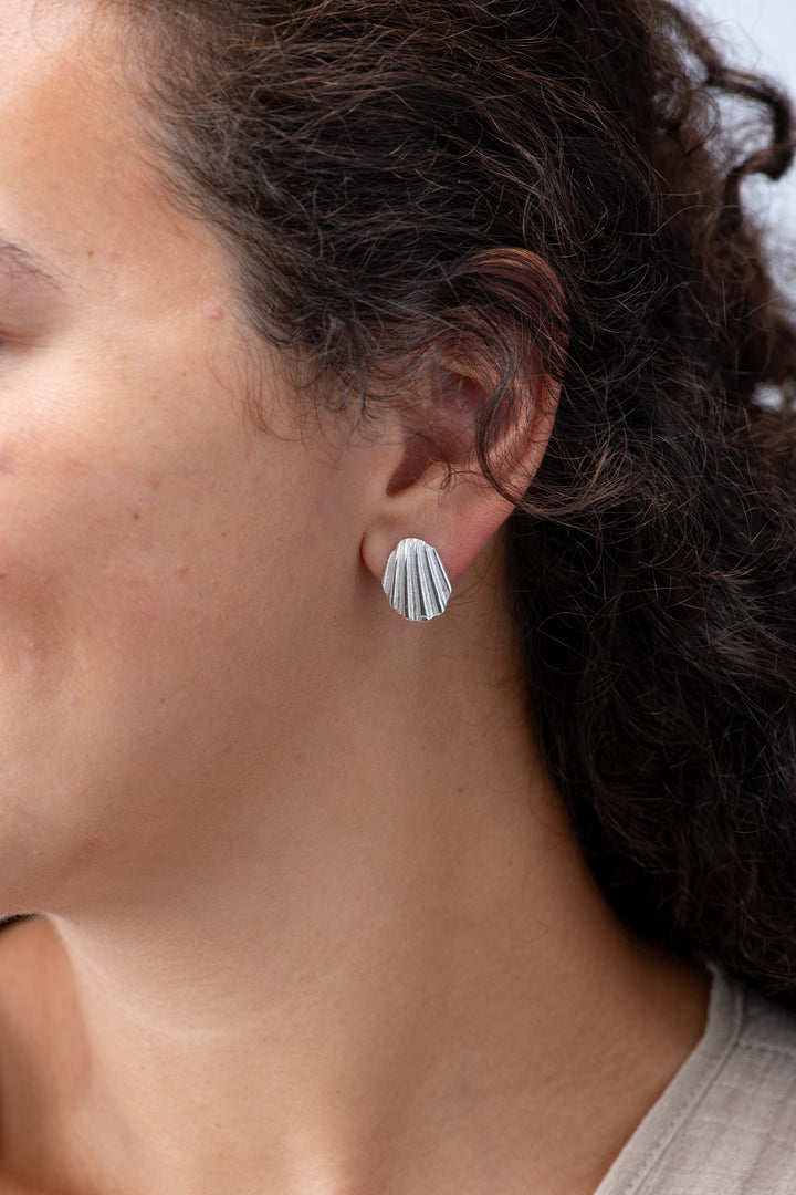Scallop Silver Earrings | Small