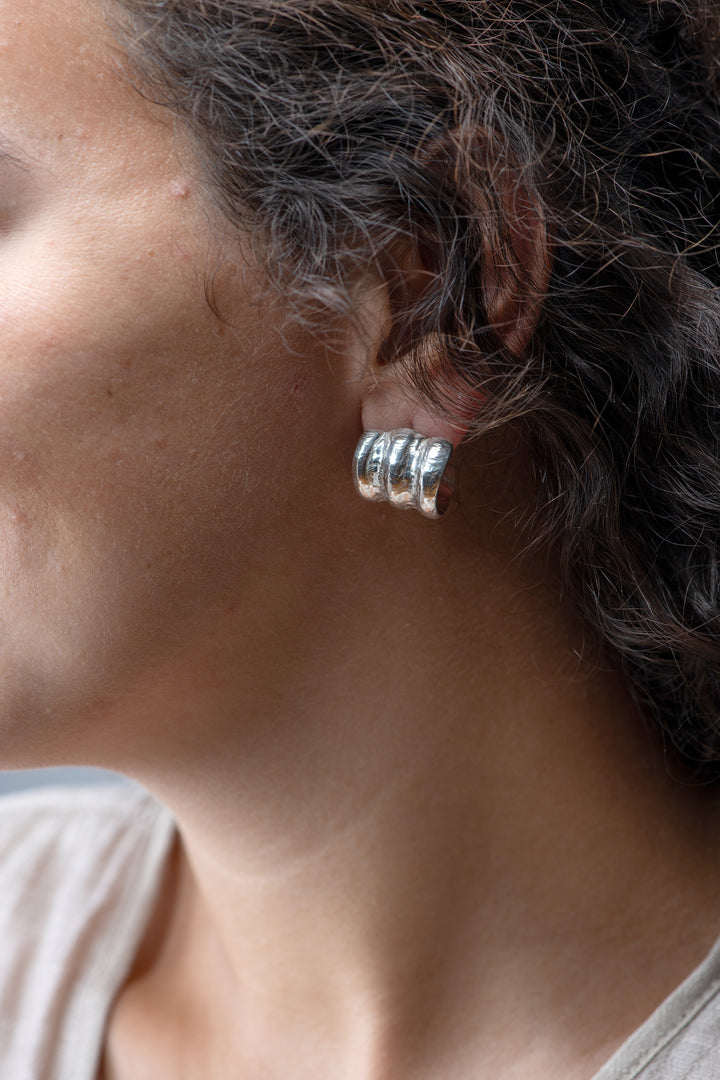 Wide Scallop Silver Hoop Earrings